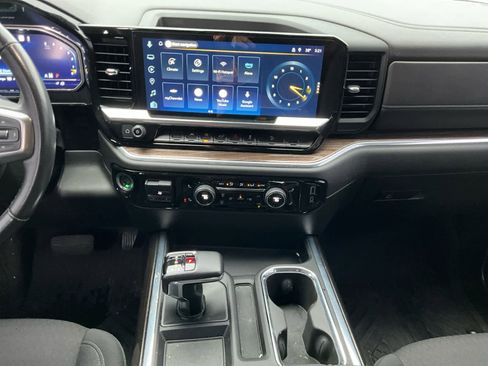 Used 2022 Chevrolet Silverado 1500 RST image 11