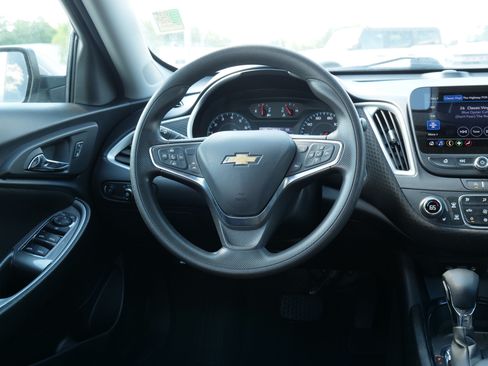 Used 2024 Chevrolet Malibu LT FWD image 19