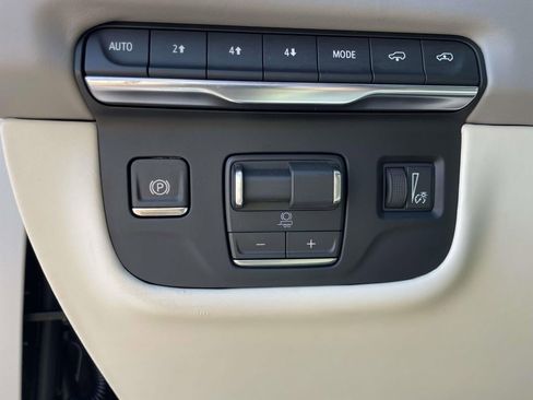 New 2026 Cadillac Escalade Platinum Sport AWD/4WD image 23
