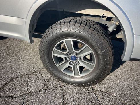 Used 2016 Ford F150 XLT w/ Equipment Group 302A Luxury image 23