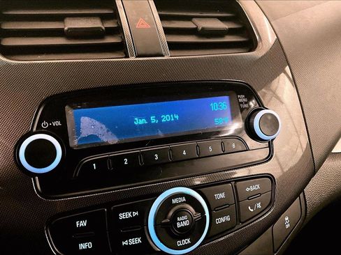 Used 2015 Chevrolet Spark LS image 21