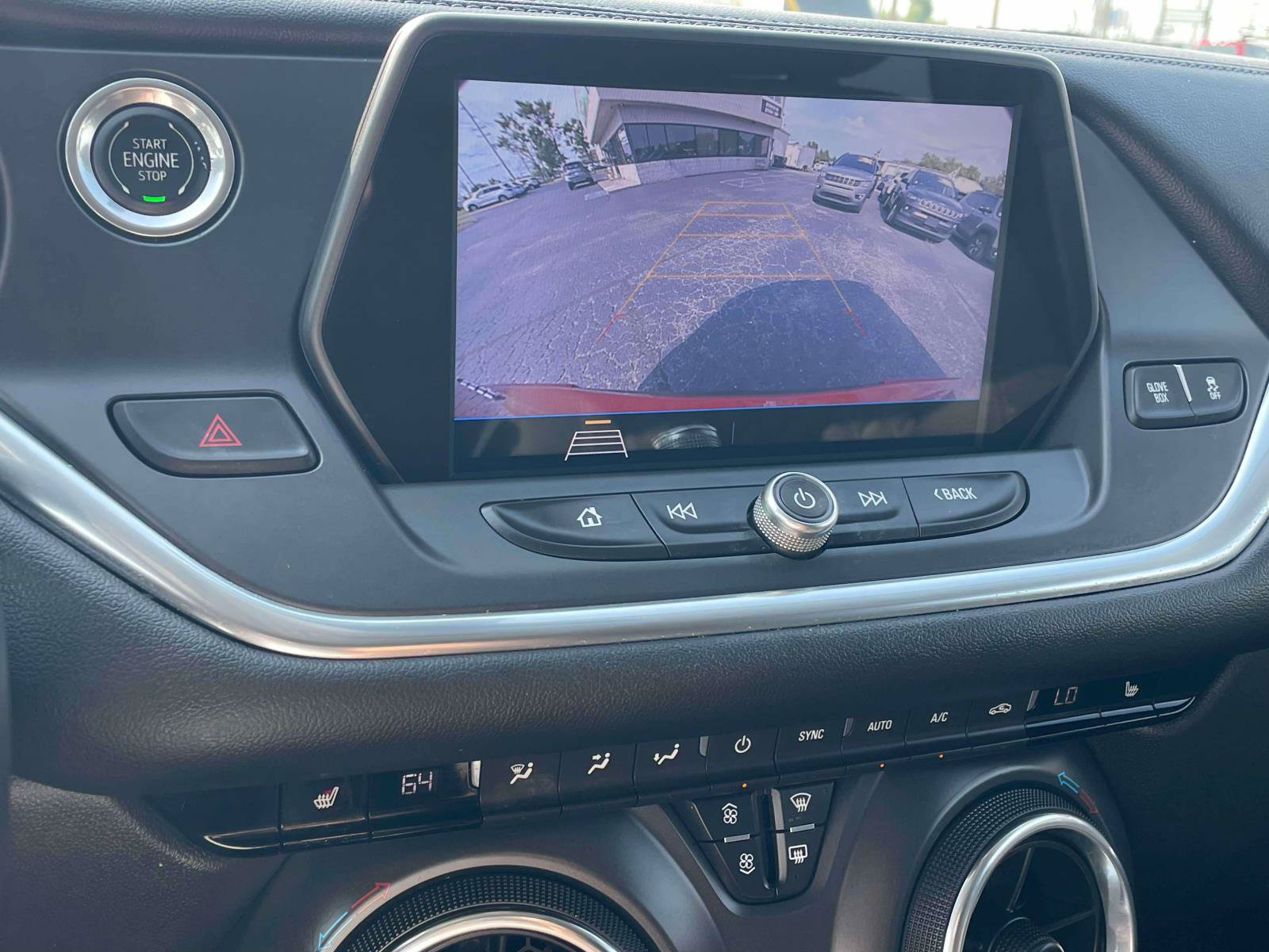 Used 2019 Chevrolet Blazer LT FWD image 18
