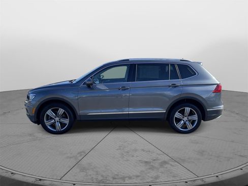 Used 2018 Volkswagen Tiguan SEL Premium AWD/4WD image 23