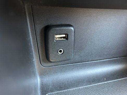 Used 2015 Chevrolet Colorado Z71 image 20