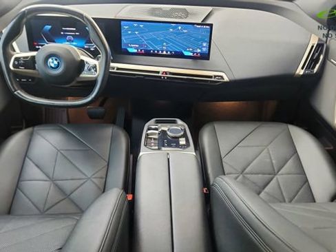 Used 2024 BMW iX xDrive50 w/ Sport Package AWD/4WD image 88