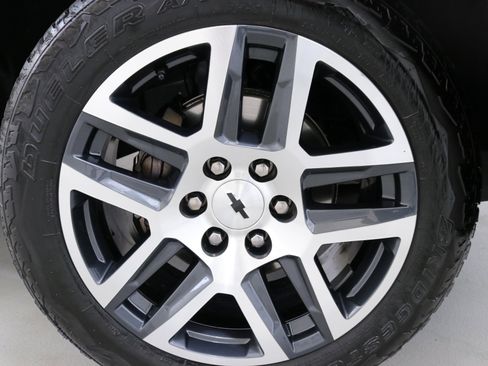 Used 2024 Chevrolet Colorado Z71 w/ Z71 Convenience Package 2 image 32