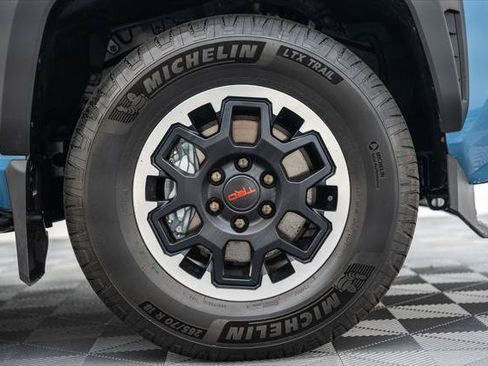 Certified 2025 Toyota 4Runner TRD Off-Road Premium w/ Tow Technology Package AWD/4WD image 23