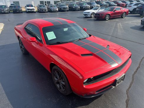 Used 2023 Dodge Challenger SXT w/ Blacktop Package AWD/4WD image 7