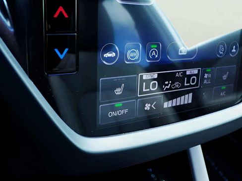 Certified 2025 Subaru Forester Premium image 18