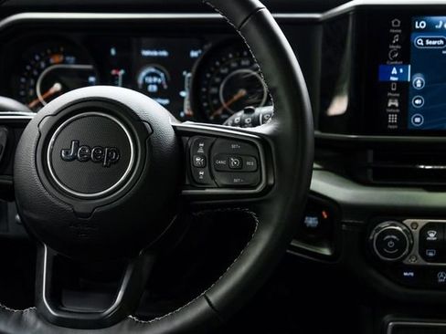 Used 2024 Jeep Wrangler Unlimited Rubicon w/ Technology Group AWD/4WD image 61