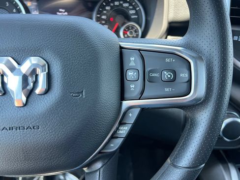 New 2026 RAM 1500 Express AWD/4WD image 24