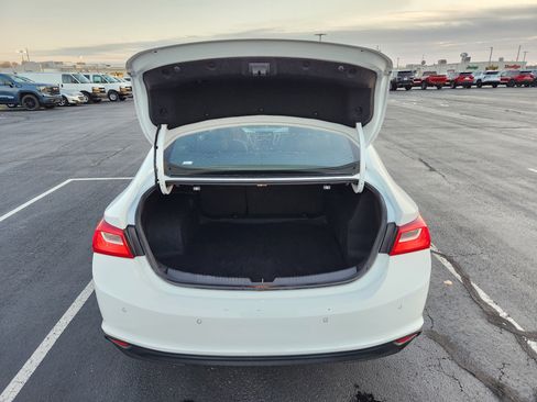 Used 2024 Chevrolet Malibu LT image 10