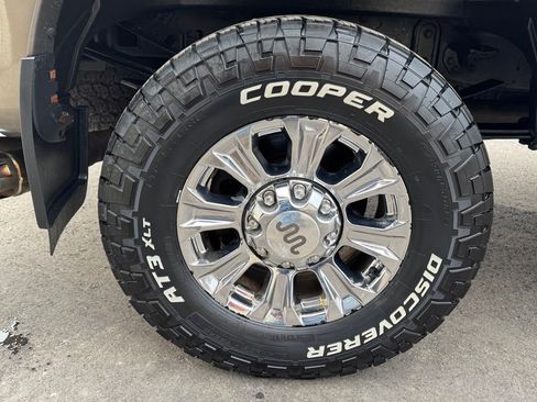 Used 2019 Ford F250 King Ranch w/ Chrome Package image 55