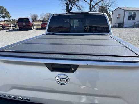 Used 2018 Nissan Titan PRO-4X image 6