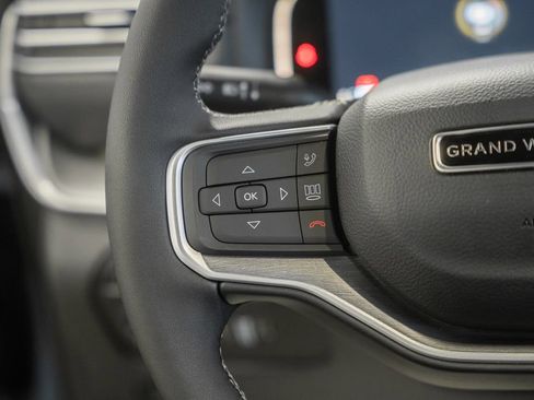 New 2026 Jeep Grand Wagoneer L 4WD image 31