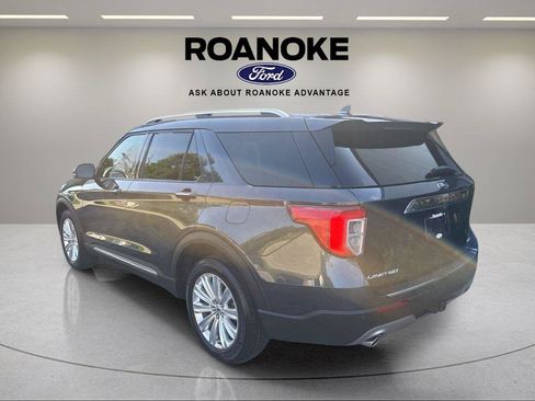 Used 2024 Ford Explorer Limited w/ Limited Technology Package AWD/4WD image 8