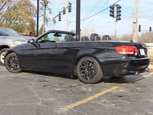 Used 2008 BMW 335i Convertible image 11