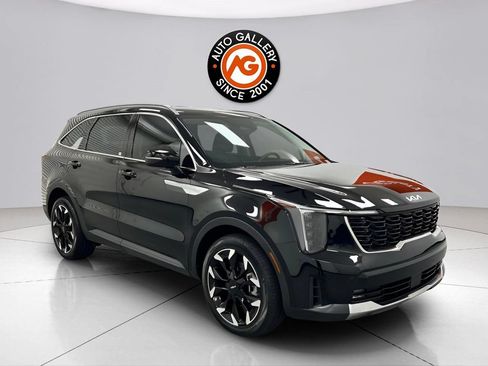 Used 2025 Kia Sorento EX FWD image 1