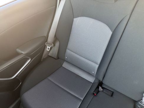 Used 2025 Kia Soul LX w/ LX Technology Package FWD image 37