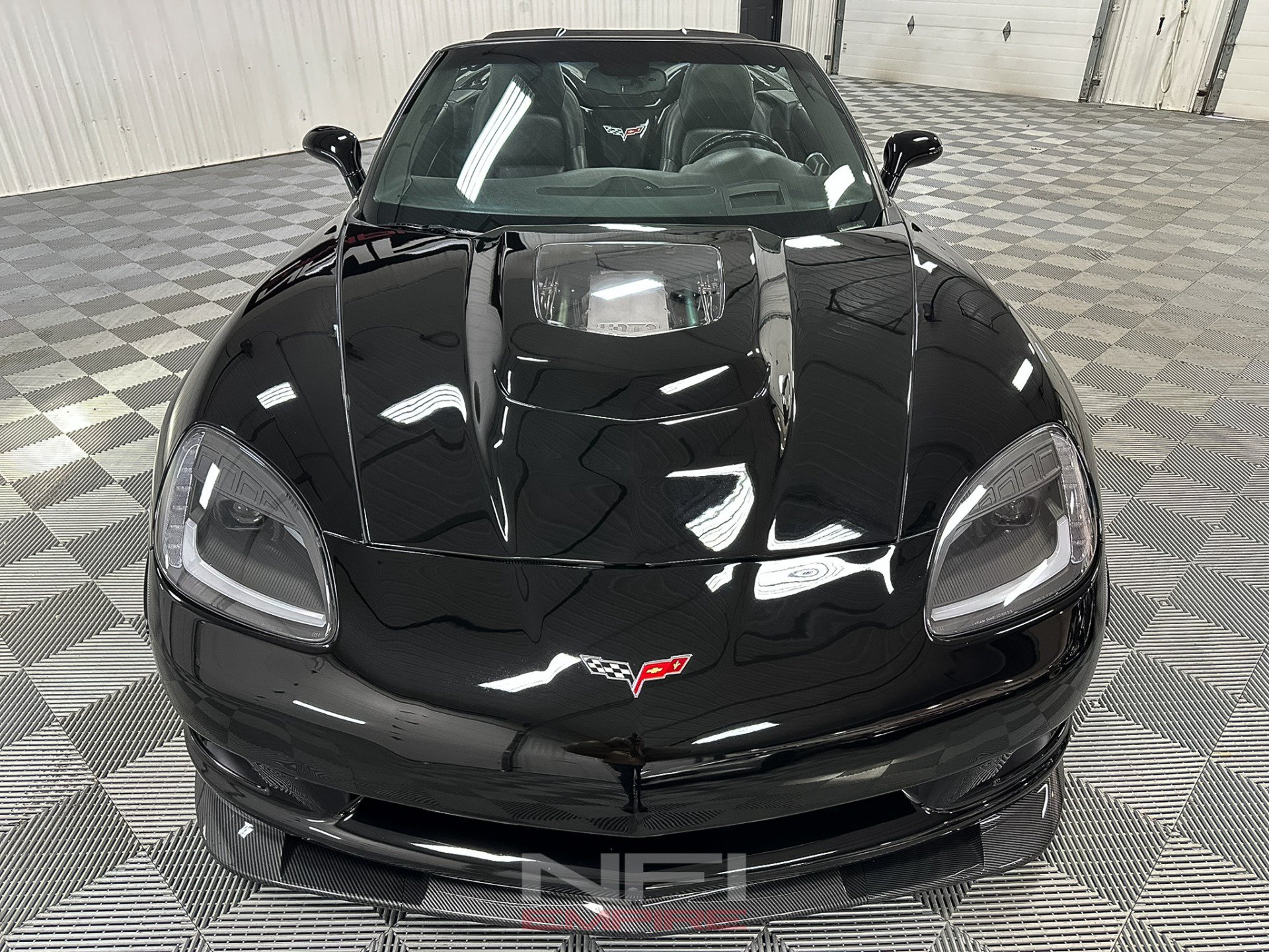 Used 2006 Chevrolet Corvette Coupe w/ Preferred Equipment Group RWD image 7
