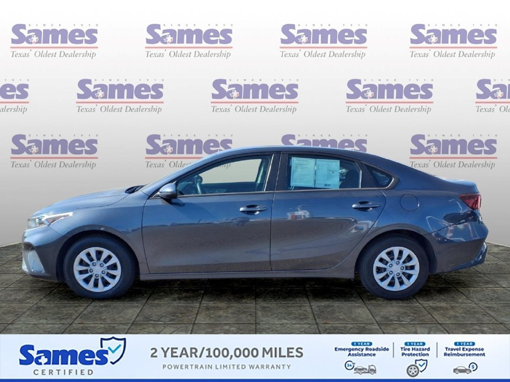 Used 2023 Kia Forte LX FWD image 3