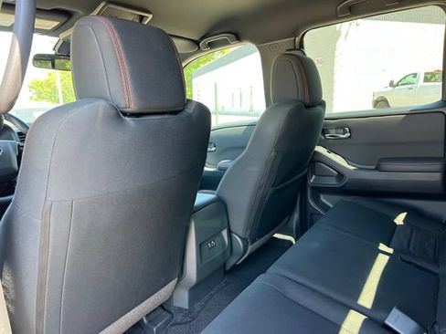Used 2024 Nissan Frontier PRO-4X w/ Off-Road Protection Package AWD/4WD image 36
