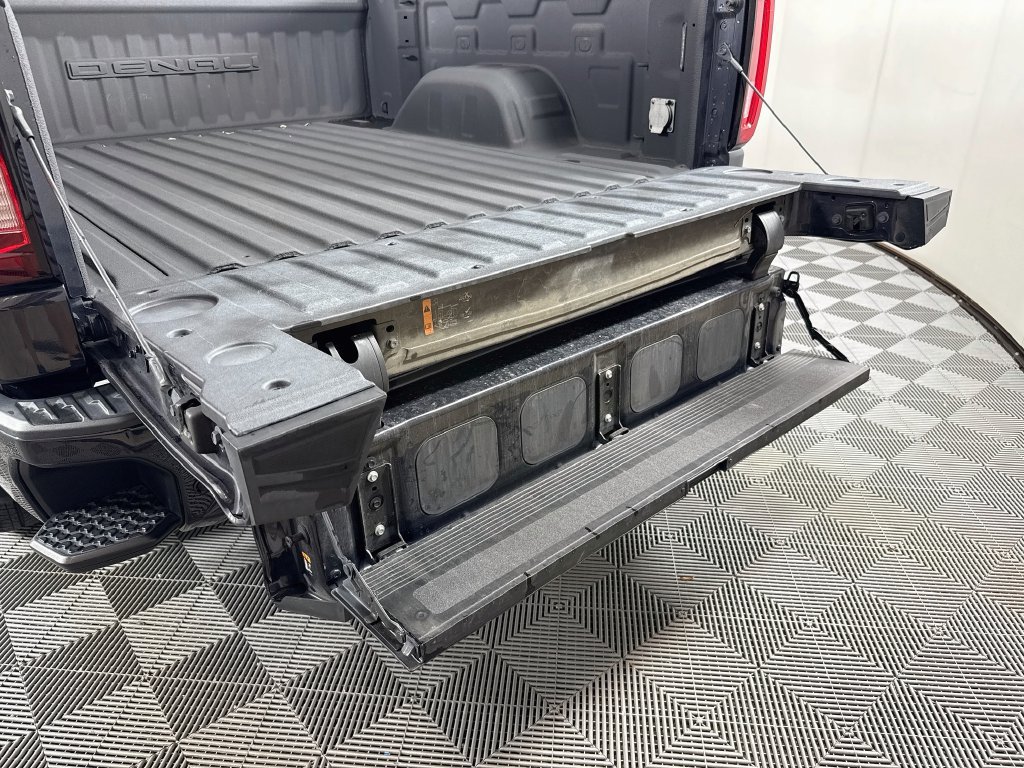 Used 2023 GMC Sierra 1500 Denali AWD/4WD image 34