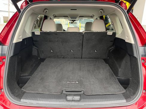 Used 2025 Nissan Rogue SV AWD/4WD image 36