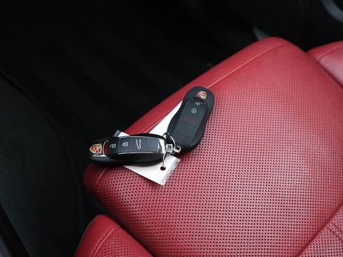 Used 2018 Porsche Macan GTS image 43