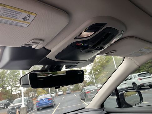 Used 2025 Subaru Outback Touring XT image 29