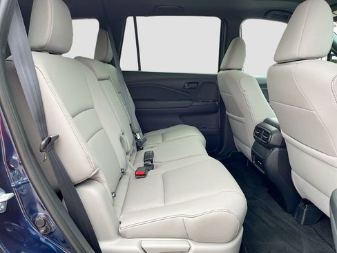Used 2025 Honda Passport EX-L image 27