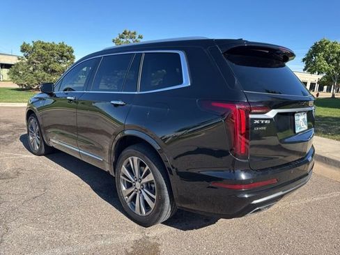 Used 2022 Cadillac XT6 Premium Luxury w/ Technology Package image 7