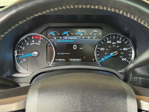 Used 2017 Ford F450 Platinum w/ Platinum Ultimate Package AWD/4WD image 26