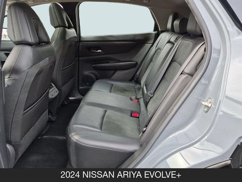 Used 2024 Nissan Ariya FWD image 17
