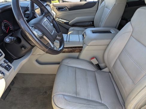 Used 2015 GMC Yukon XL Denali w/ Touring Package image 25
