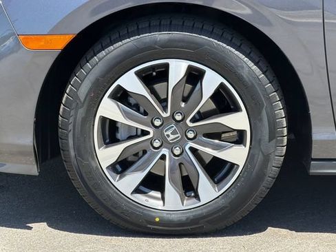 Certified 2024 Honda Odyssey EX-L image 35