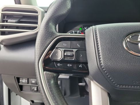 Used 2022 Toyota Tundra SR5 w/ SR5 Convenience Package image 22