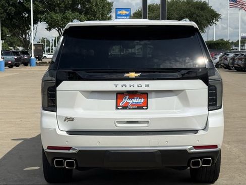 Used 2025 Chevrolet Tahoe High Country AWD/4WD image 6