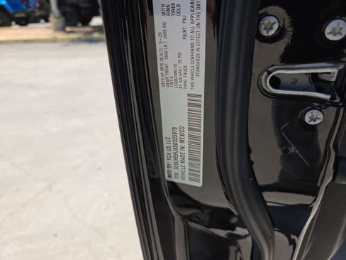 Used 2025 RAM 2500 Tradesman AWD/4WD image 29