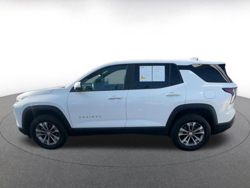 Used 2025 Chevrolet Equinox LT image 9