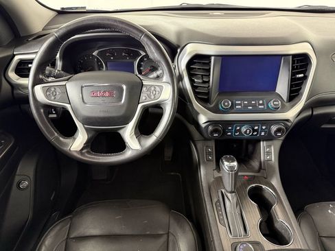 Used 2019 GMC Acadia SLT w/ Black Edition image 3