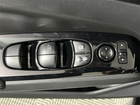 Used 2023 Nissan Altima 2.5 SV image 15