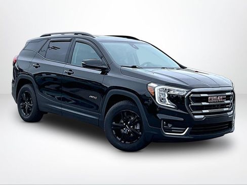 Used 2022 GMC Terrain AT4 w/ GMC Pro Grade Package AWD/4WD image 13