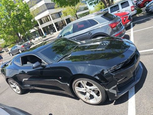 Used 2019 Chevrolet Camaro SS RWD image 2