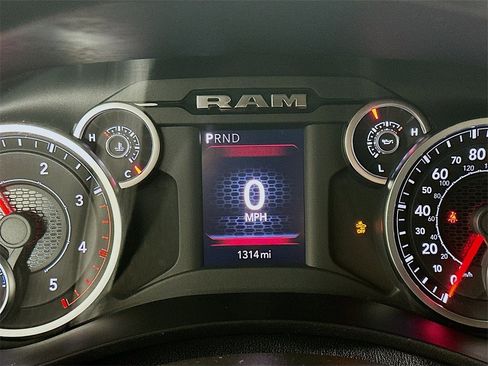 Used 2025 RAM 3500 Tradesman image 15