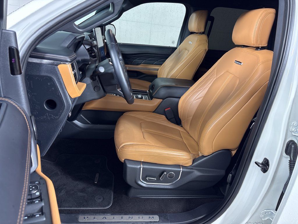 Certified 2023 Ford Expedition Platinum AWD/4WD image 30