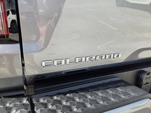 Used 2024 Chevrolet Colorado LT w/ LT Convenience Package III RWD image 5