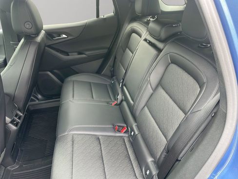 New 2026 Chevrolet Equinox LT w/ Convenience Package II image 9