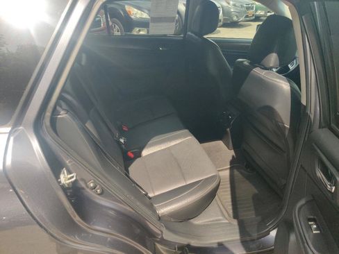 Used 2016 Subaru Outback 2.5i Limited AWD/4WD image 17