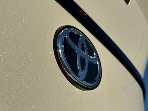 Certified 2022 Toyota GR86 Premium image 11